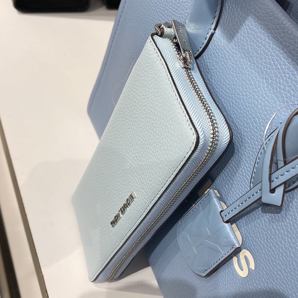 Brand New with Tag authentic Michael Kors Jet Set Travel Large Trvl CONTINENTAL - Picture 12 of 16